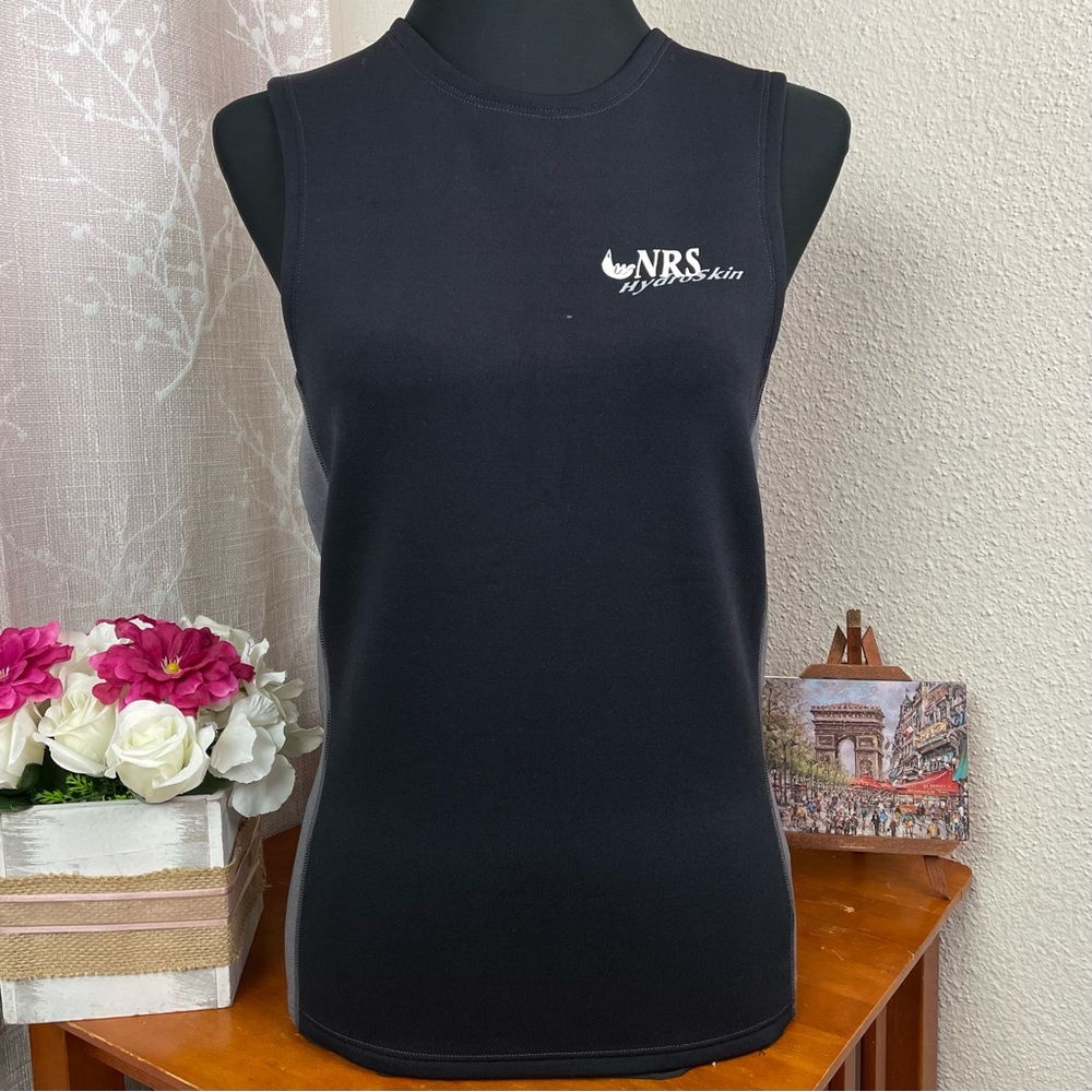 NRS Hydroskin Black and Gray Tank Top